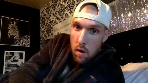 Snapshot of rhino28ab26 chatting on October 2025 12:44:02 PM Rhino online show from October 2025 12:44:02 PM