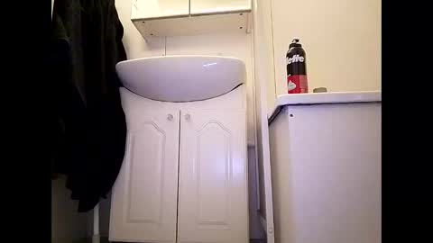 Snapshot of rhymes2479 chatting on September 2025 04:58:01 AM Shaved cock ready online show from September 2025 04:58:01 AM