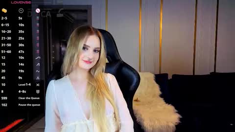 Ria Woods online show from March 2026 07:09:01 PM