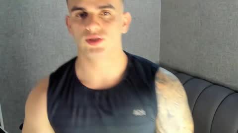 ricardogonzalez666 online show from January 2025 07:43:01 AM