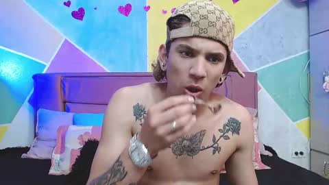 Snapshot of rich_de_la_rosa chatting on October 2025 04:11:01 AM rich and kitty online show from October 2025 04:11:01 AM