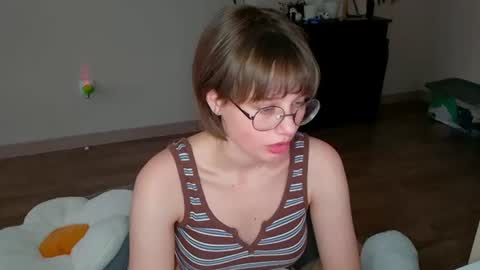 Luna online show from June 2026 03:38:02 PM