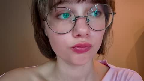 Luna online show from July 2026 06:59:01 PM