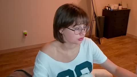 Luna online show from July 2026 07:27:02 PM