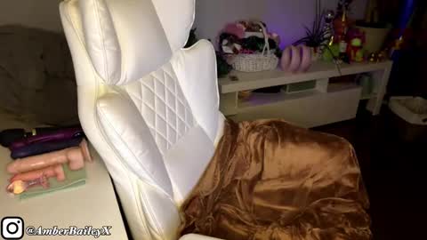 Amber online show from February 2026 06:08:01 AM