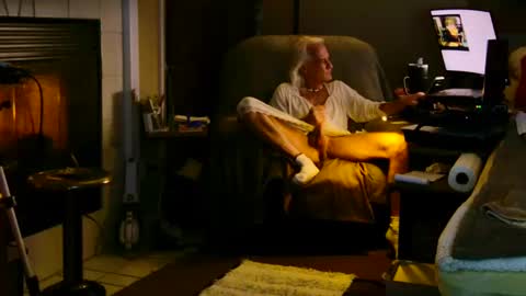 PINK HOLE TWINK online show from February 2025 05:05:02 AM