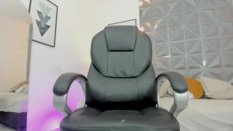 Ricky  online show from November 2025 06:30:01 PM