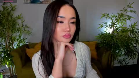Snapshot of riddle_layla chatting on May 2026 09:15:02 AM Layla online show from May 2026 09:15:02 AM