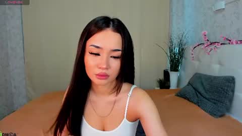 Snapshot of riddle_layla chatting on June 2026 09:08:02 AM Layla online show from June 2026 09:08:02 AM