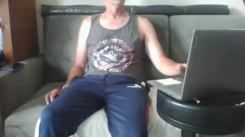 Snapshot of ridemehigh1 chatting on September 2025 05:35:01 PM ridemehigh1 online show from September 2025 05:35:01 PM