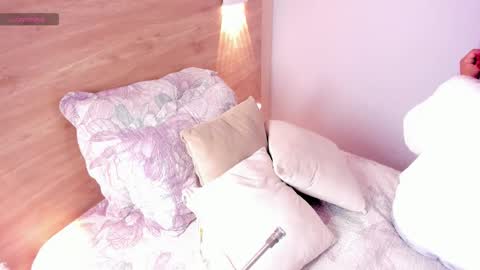 Sara online show from February 2026 10:00:01 AM