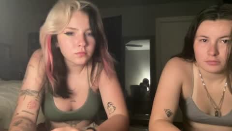 Snapshot of rileycooperrr chatting on June 2026 04:26:02 AM rileycooperrr online show from June 2026 04:26:02 AM