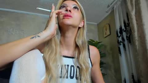 rileylannax online show from June 2026 03:51:02 AM