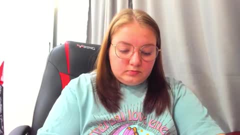 rina16 online show from October 2025 02:02:01 PM