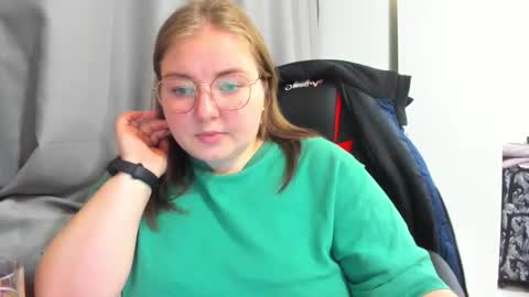 rina16 online show from November 2025 07:05:02 PM