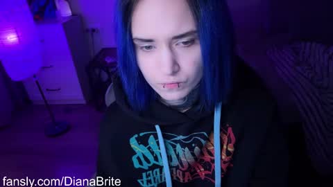   DianaBrite            fansl y online show from February 2025 03:32:02 PM