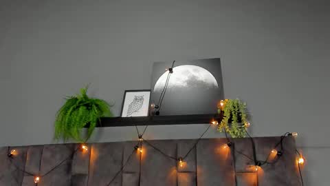 RIRI  online show from January 2026 07:50:02 PM