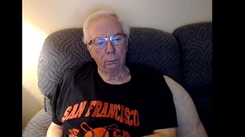 Snapshot of rk504 chatting on January 2025 04:08:02 AM Ron online show from January 2025 04:08:02 AM