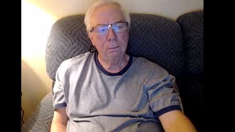 Snapshot of rk504 chatting on January 2025 02:36:01 AM Ron online show from January 2025 02:36:01 AM