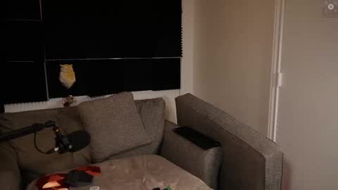 Ryan aka KeylimeRy online show from October 2025 02:59:02 AM