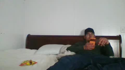 Snapshot of rngel_r chatting on December 2025 07:25:01 AM rngel_r online show from December 2025 07:25:01 AM