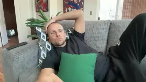 Snapshot of rob_ryder chatting on May 2026 06:24:02 PM rob ryder online show from May 2026 06:24:02 PM
