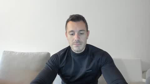 roberto4ever online show from October 2025 01:45:02 PM