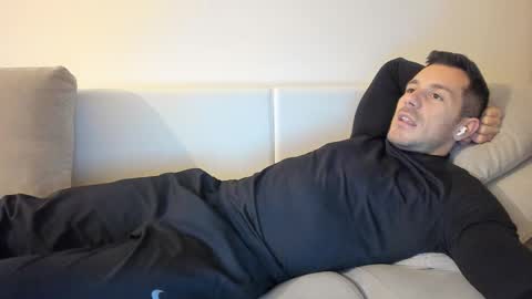 roberto4ever online show from November 2025 05:22:01 PM