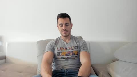 roberto4ever online show from April 2026 10:05:02 AM