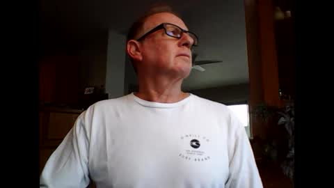 robo0000 online show from December 2025 09:24:02 PM