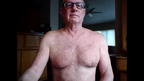 robo0000 online show from February 2026 04:58:02 PM