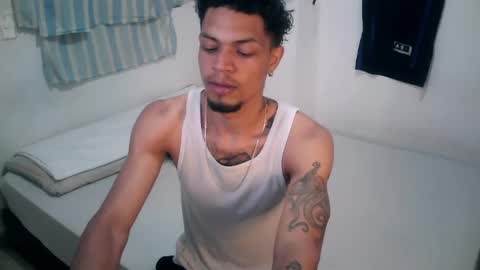 Snapshot of rocco99xx chatting on October 2025 01:20:01 PM Rocco online show from October 2025 01:20:01 PM