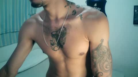 Snapshot of rocco99xx chatting on October 2025 02:44:01 AM Rocco online show from October 2025 02:44:01 AM