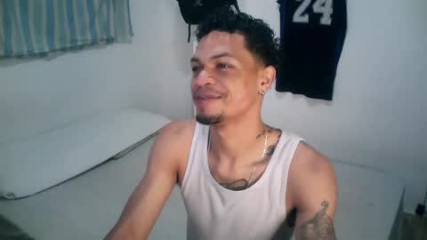 Snapshot of rocco99xx chatting on October 2025 12:40:02 PM Rocco online show from October 2025 12:40:02 PM