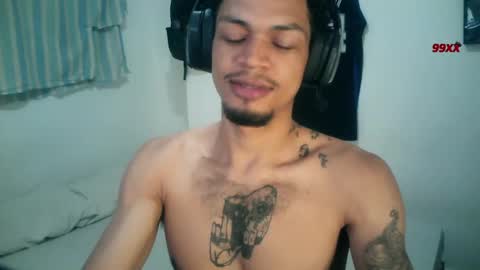 Snapshot of rocco99xx chatting on November 2025 04:40:02 PM Rocco online show from November 2025 04:40:02 PM