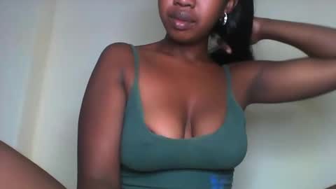 rochellinah online show from March 2026 12:48:02 AM