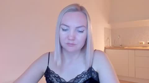 Snapshot of rock__baby chatting on February 2025 10:41:01 PM rock__baby online show from February 2025 10:41:01 PM