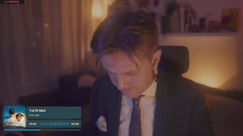 Snapshot of rocketbunnyxxx chatting on October 2025 08:29:02 PM Rocket Bunny online show from October 2025 08:29:02 PM