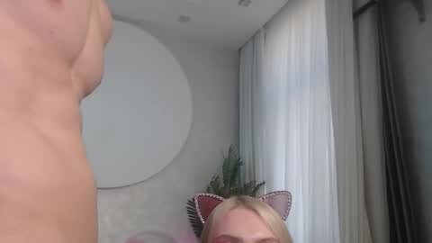 Snapshot of rockstarsgames chatting on September 2025 09:36:02 AM Lina and Den online show from September 2025 09:36:02 AM