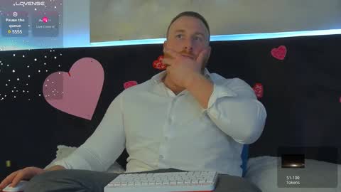 Snapshot of roddy_riss chatting on February 2025 02:21:01 PM Roddy online show from February 2025 02:21:01 PM