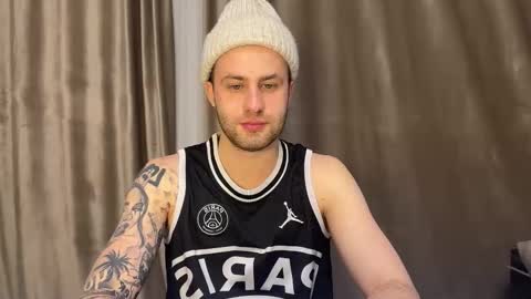 Rodrigo online show from November 2025 09:03:01 PM