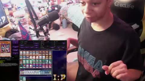 Snapshot of roelliitheecchi chatting on July 2026 05:18:02 PM Roellii Pinky online show from July 2026 05:18:02 PM