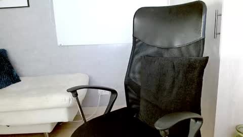 Snapshot of rogers_p chatting on December 2024 08:57:02 PM Rogers online show from December 2024 08:57:02 PM