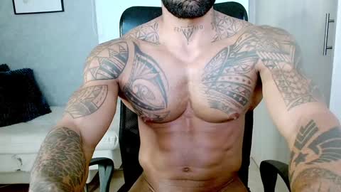 Snapshot of rogers_p chatting on December 2024 04:19:02 AM Rogers online show from December 2024 04:19:02 AM