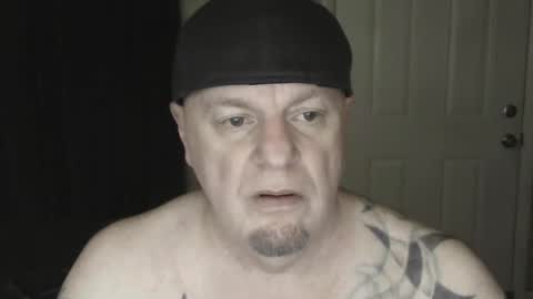 Snapshot of roinaz chatting on December 2024 07:31:02 PM roinaz online show from December 2024 07:31:02 PM