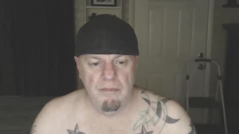 Snapshot of roinaz chatting on January 2025 04:02:02 AM roinaz online show from January 2025 04:02:02 AM