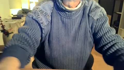 rolandloser1000 online show from January 2025 05:39:01 PM