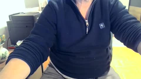 rolandloser1000 online show from March 2025 05:38:01 PM