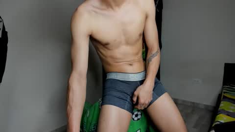 rolling_05 online show from March 2026 06:57:01 PM