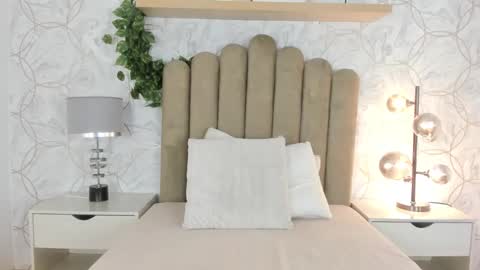 Snapshot of roma_love_ chatting on January 2025 11:39:02 AM online show from January 2025 11:39:02 AM